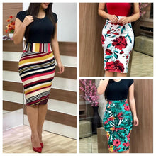 Load image into Gallery viewer, Elegant Floral Pencil Dress