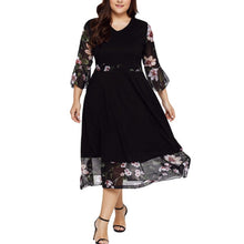 Load image into Gallery viewer, Donna Long Black Patchwork Dress