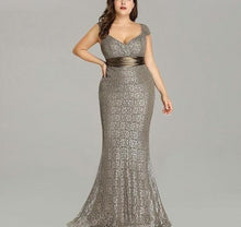 Load image into Gallery viewer, Elegant Mermaid Vintage Party Gown
